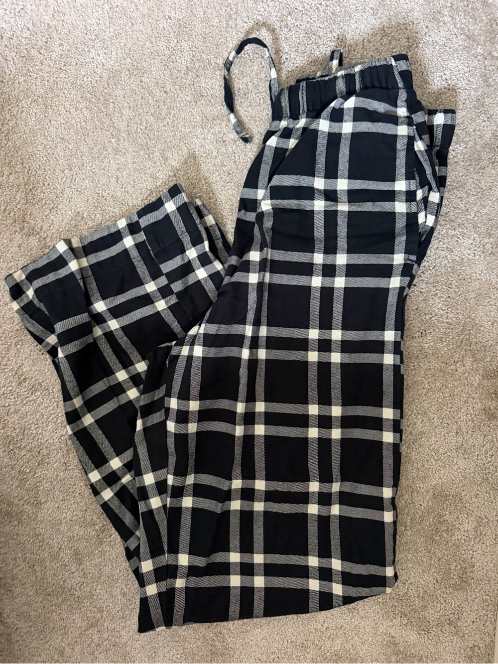 Hanna Andersson Holiday Black & Cream Ivory Plaid Sleep Pants